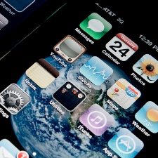 10 Essential iPhone Apps For Domainers